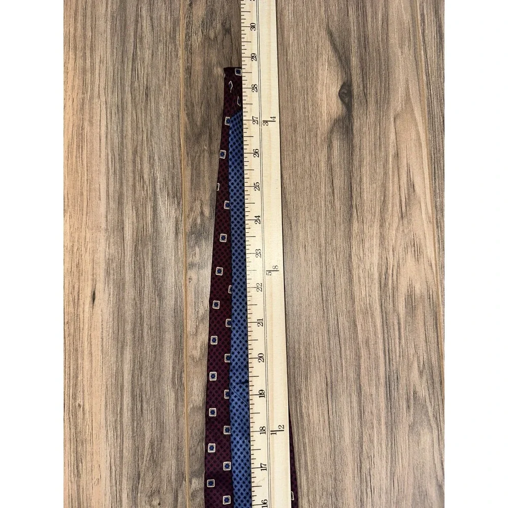 Tommy Hilfiger good used